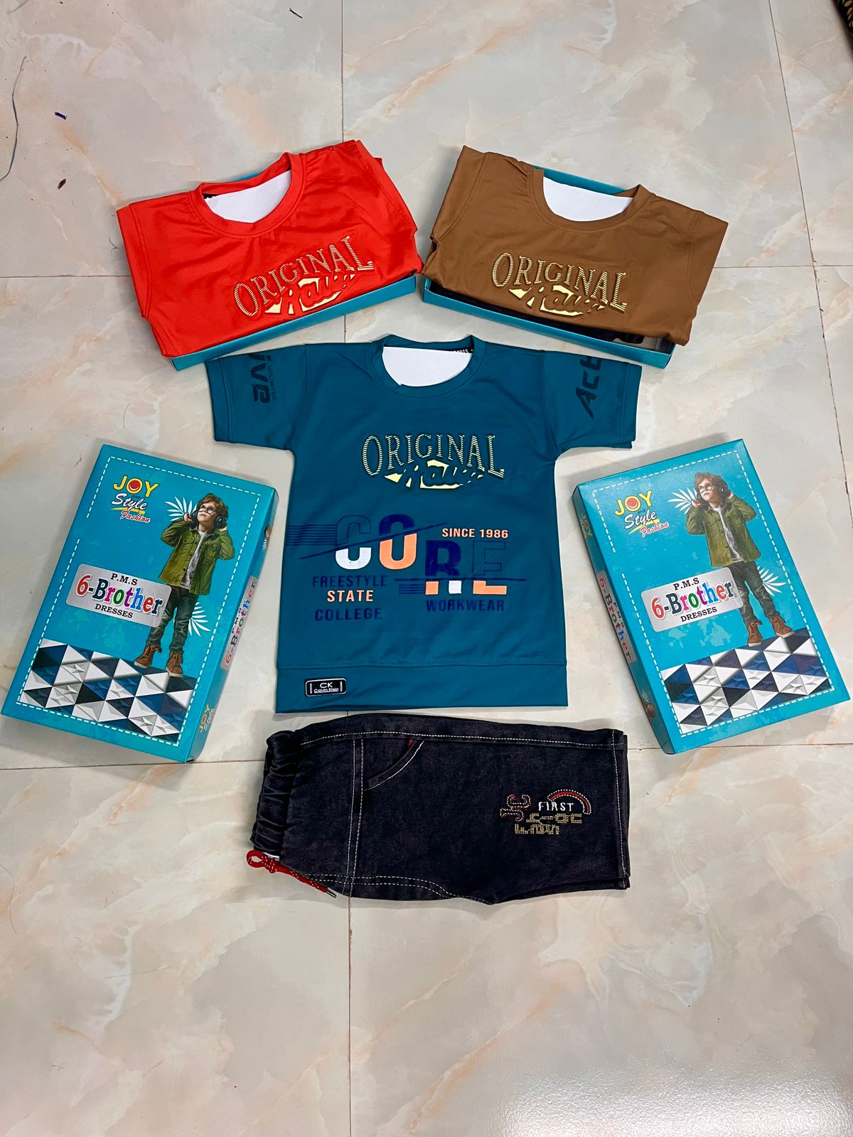 Stylish T-Shirt & Denim Shorts Set – Original Core Print Summer Outfit set of 6 pieces